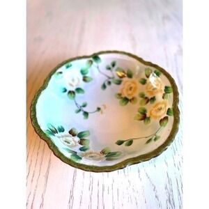 Nippon Hand Painted Porcelain Floral Rose Scalloped Edge Dish. Era 1891-1921